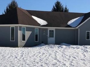 N64W15817 Wildflower Dr, Menomonee Falls, WI