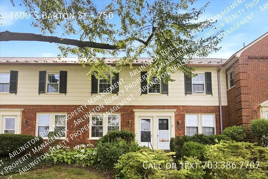 Charming Arlington Village Retreat with Green-Space Views & Exceptional Location — Photo 2
