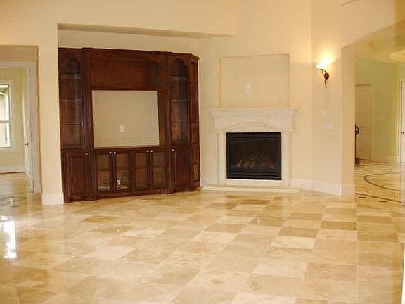 3rd image of 4314 Breakwood Dr