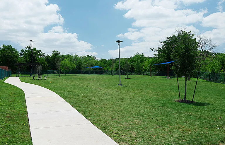 Parallax @ Georgetown Apartments — Photo 31