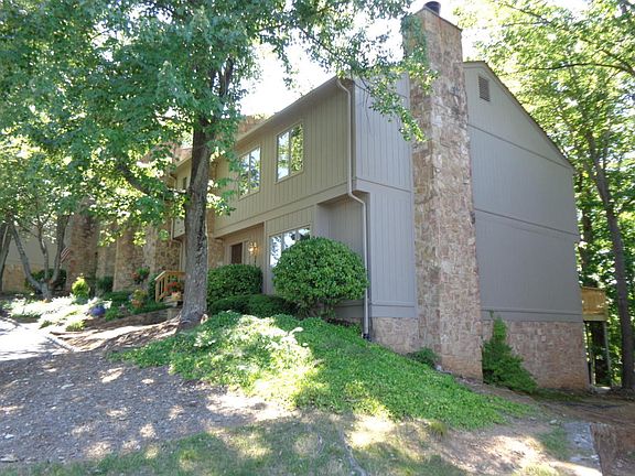 2nd image of 3442 Londonderry Ct