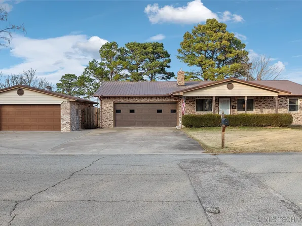 611 E Broadway Ave, Eufaula, OK 74432
