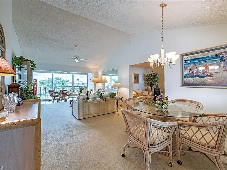 10684 Gulf Shore Dr #B-305 — Photo 4