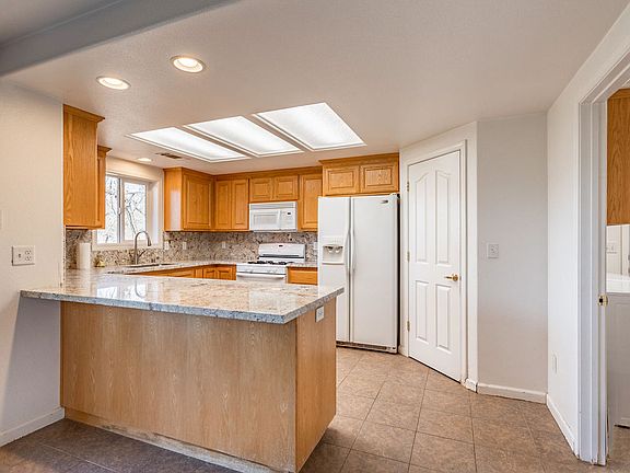 4th image of 17824 Buckskin Ln