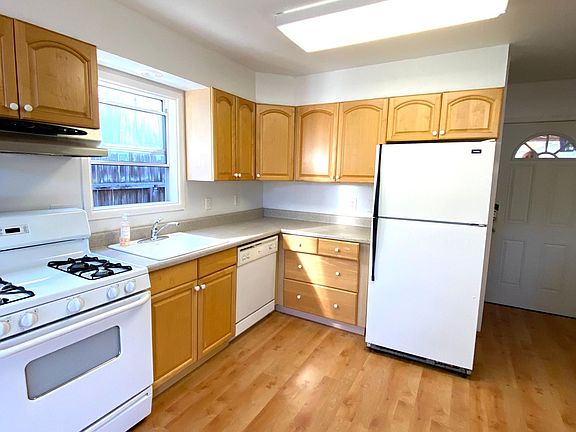 4th image of 761A Palo Alto Ave