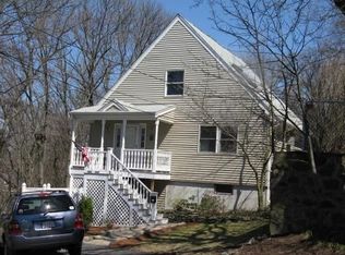 65 Foster Rd, Swampscott, MA 01907