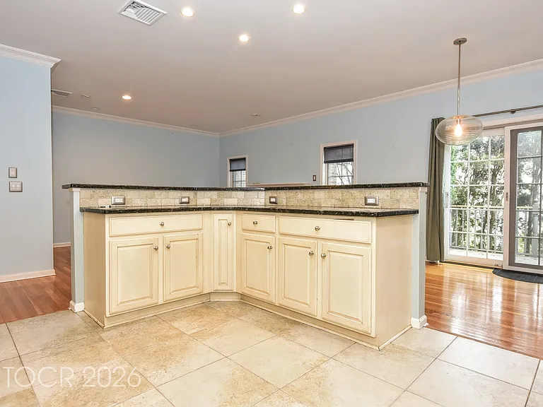 15 Sherbrooke Ct — Photo 17