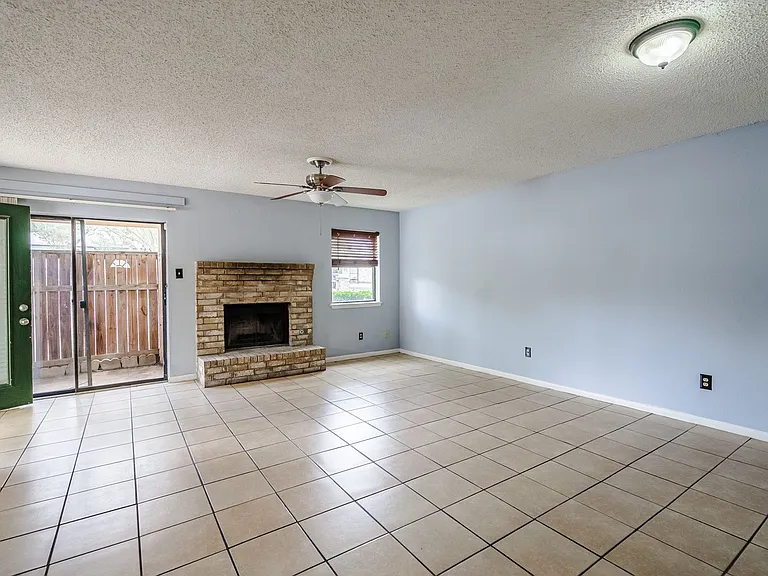 7825 Beauregard Cir — Photo 7