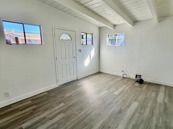 1337 Lagoon Ave, Wilmington, CA 90744