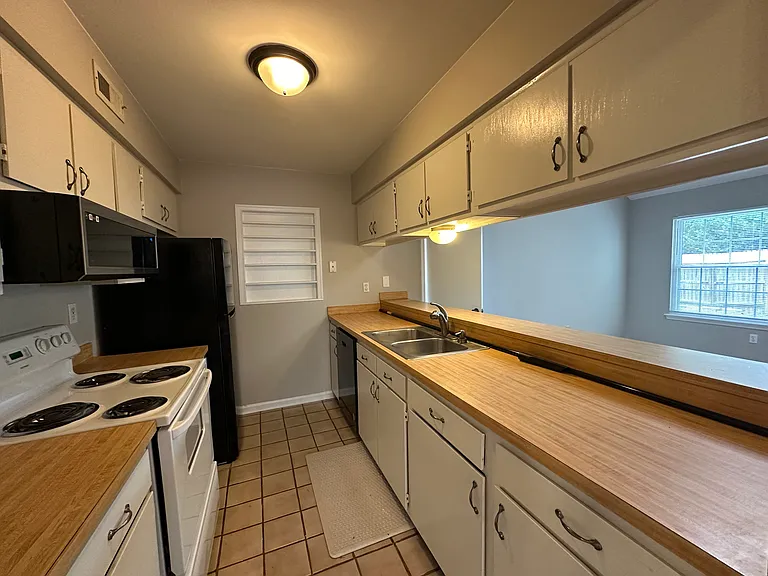 4809 Cliffony Dr — Photo 14