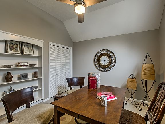 3rd image of 1207 Cork Dr