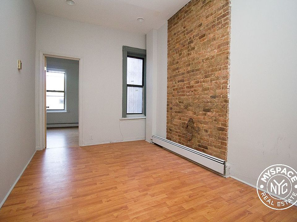 1st image of 487 Saint Johns Pl APT 3A