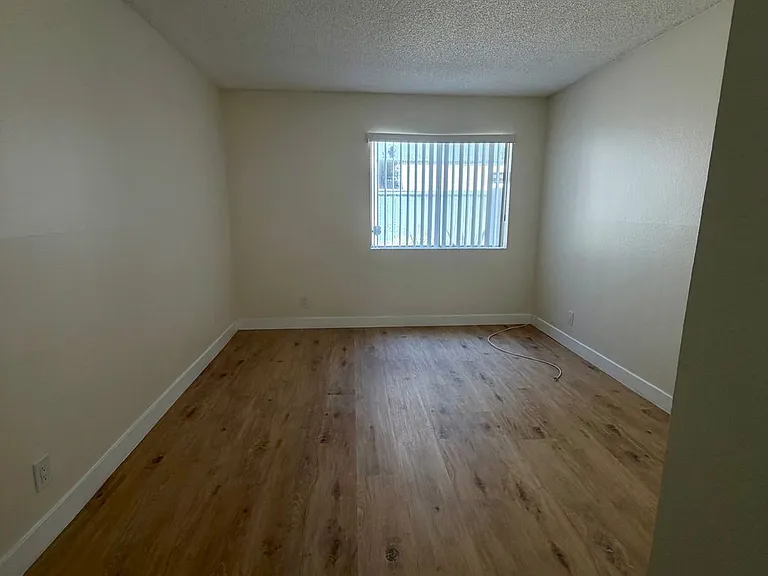21801 Roscoe Blvd #128 — Photo 9