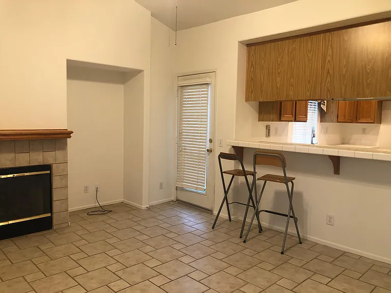 108 Citrus Ranch Rd — Photo 7