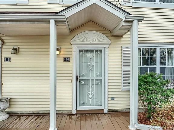 3rd image of 414 Arbor Ln