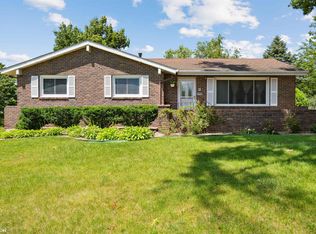 2505 Reyclif Dr, Marshalltown, IA 50158