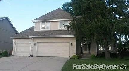 Front View
						:
						West facing