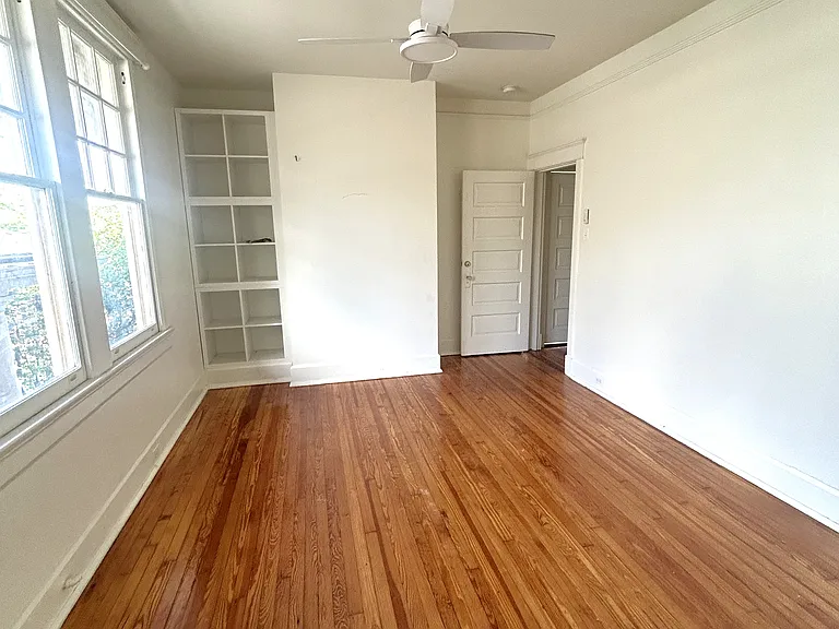 1033 Broadway St #1033 — Photo 10