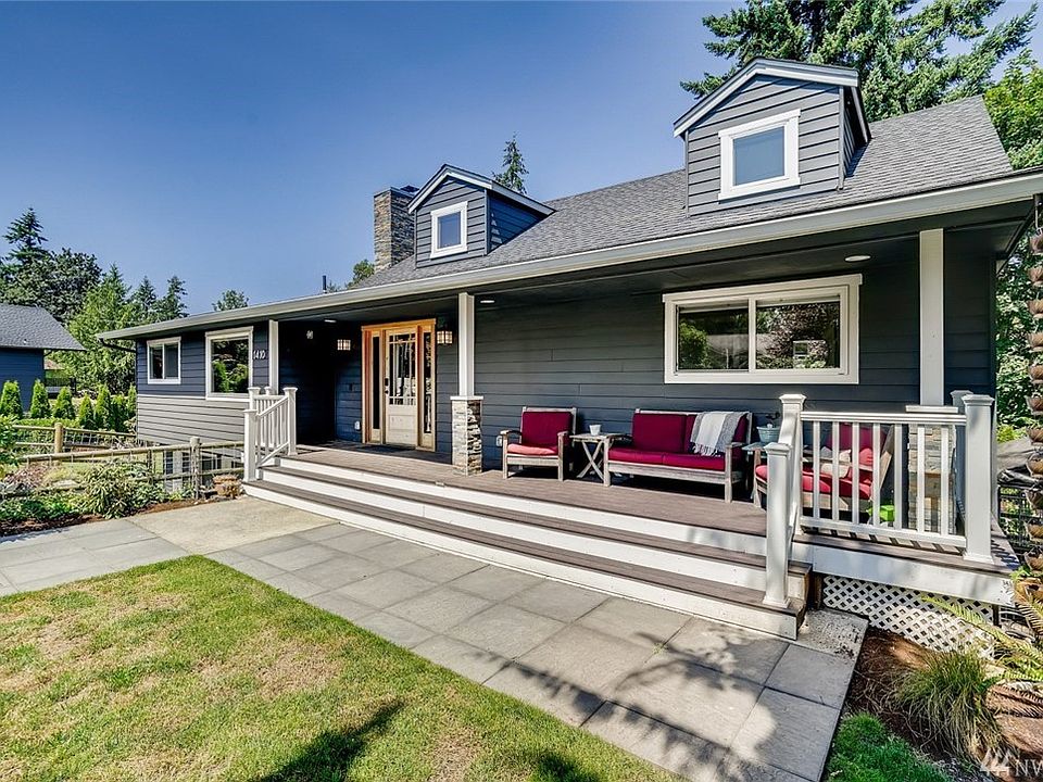 Front of Home w/ Amazing Porch!