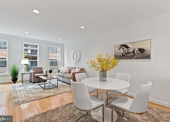 5th image of 9436 Canonbury Sq