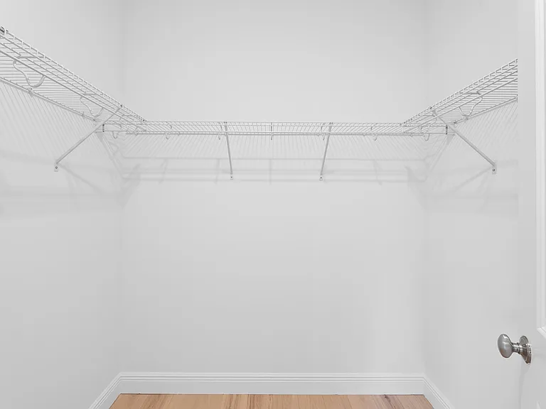 5603 Delacroix Ter — Photo 31