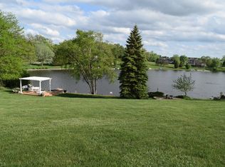 33695 N Christa Dr, Ingleside, IL 60041