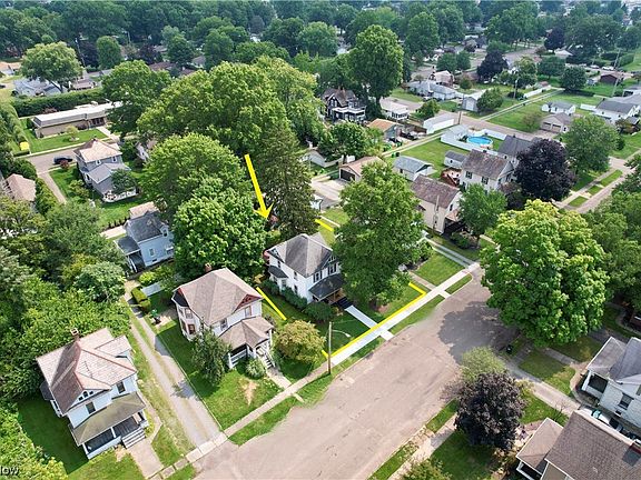 5th image of 113 Superior Ave