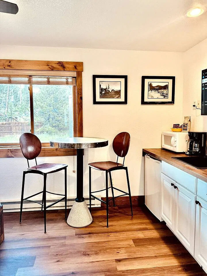 Studio, 600 sqft, $1,500 — Photo 3