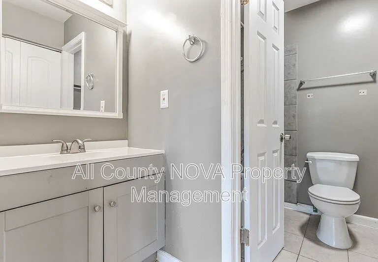 6044 Sirenia Pl — Photo 32