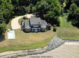 270 Church Point Ln, Colonial beach, VA 22443