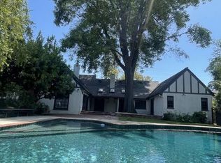 13715 Magnolia Blvd, Sherman Oaks, CA 91423