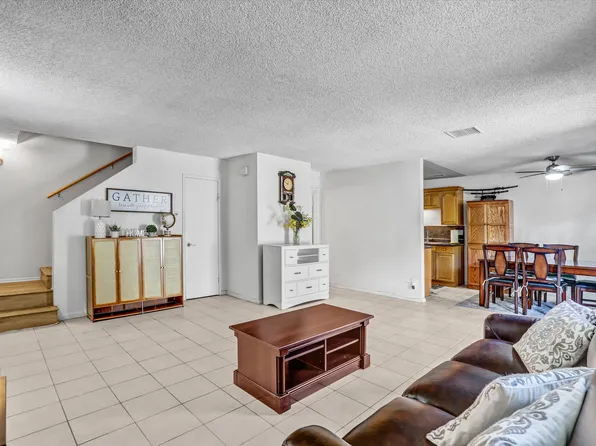 9908 Caminito Bolsa, San Diego, CA
