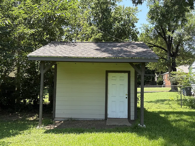 3408 E 4th Pl — Photo 4