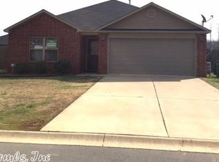 130 Meadow Dr, Beebe, AR 72012