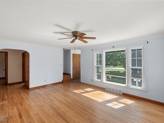 4th image of 14490 Fetterman Dr