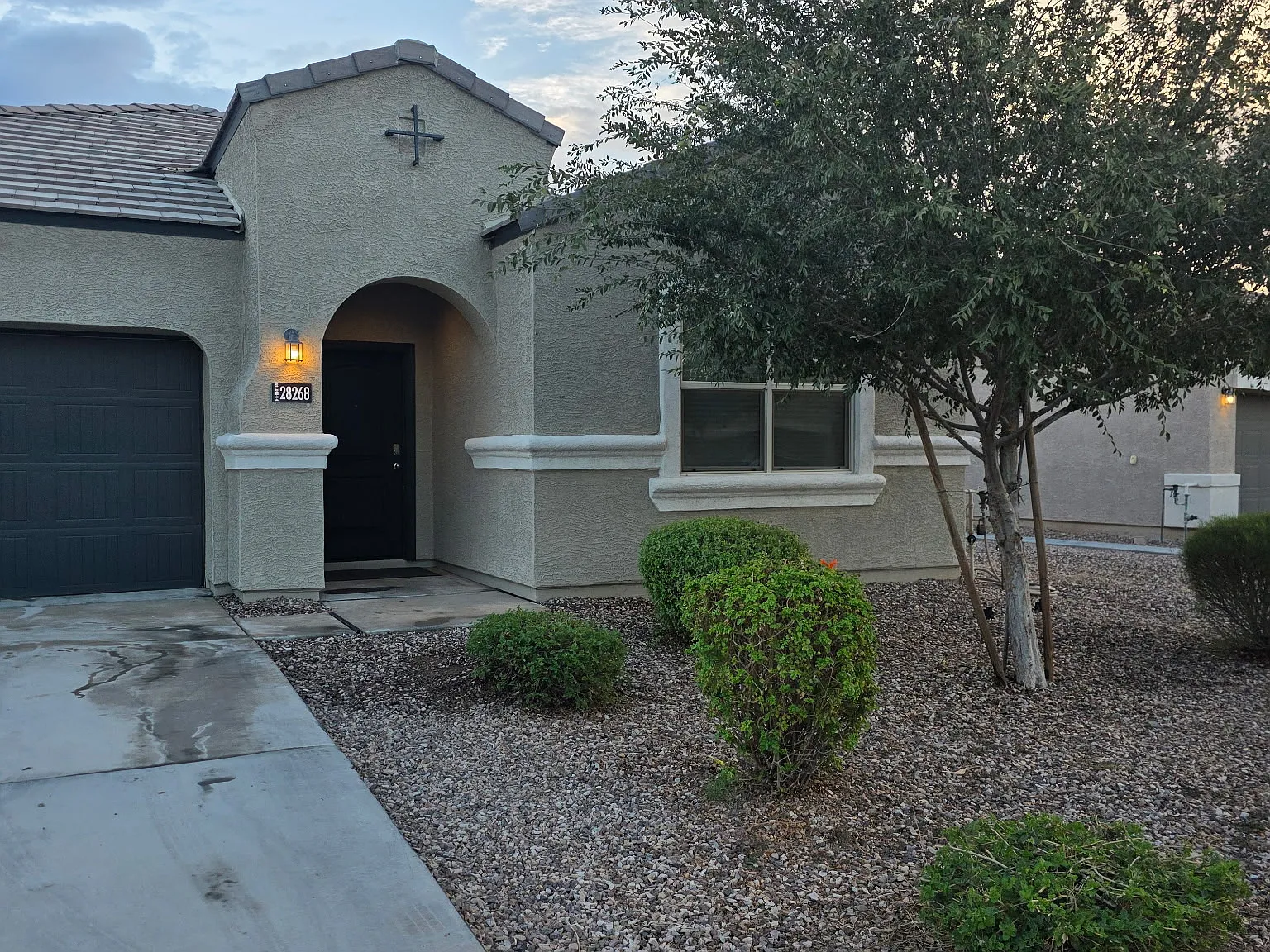 4 bed, 2227 sqft, $2,000 — Photo 1
