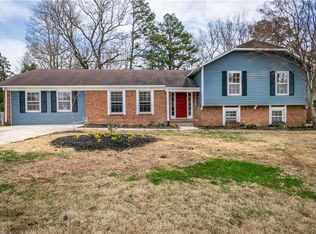 271 Longmeadow Dr, Clemmons, NC 27012