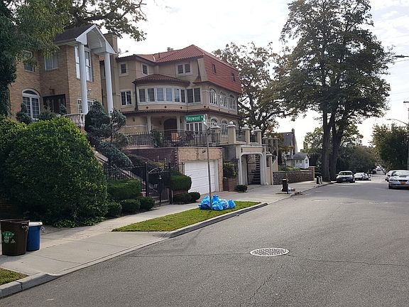 3rd image of 8733 191st St