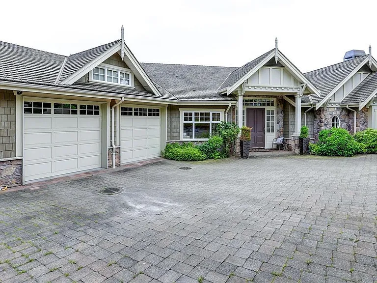 750 Greenwood Rd #2 — Photo 1
