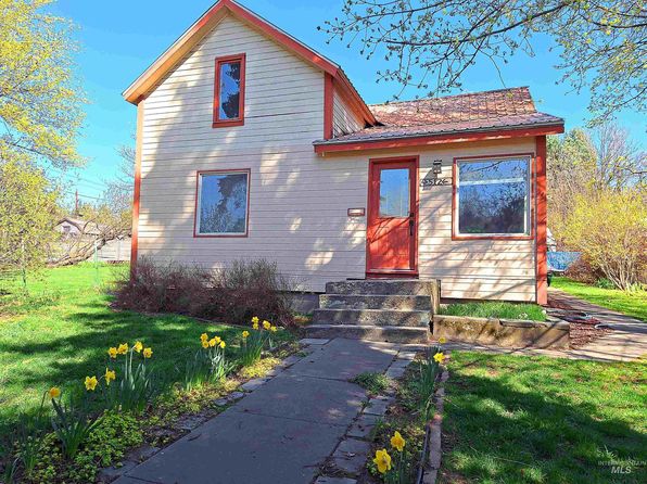 512 W 1st St, Moscow, ID 83843