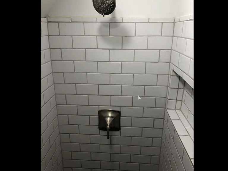 702 Catherine St SW — Photo 8
