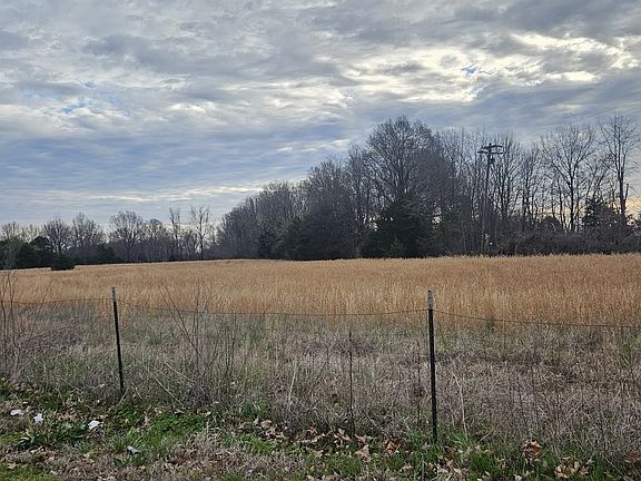 4th image of 113 County Road 485