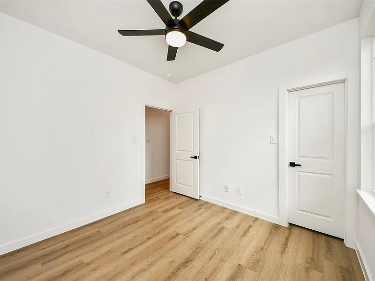 5201 Fairchild St #B — Photo 23