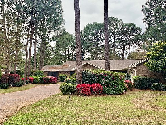 2nd image of 27 Southwind Ct