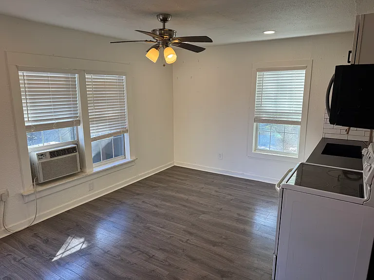 1303 Fannin St — Photo 11