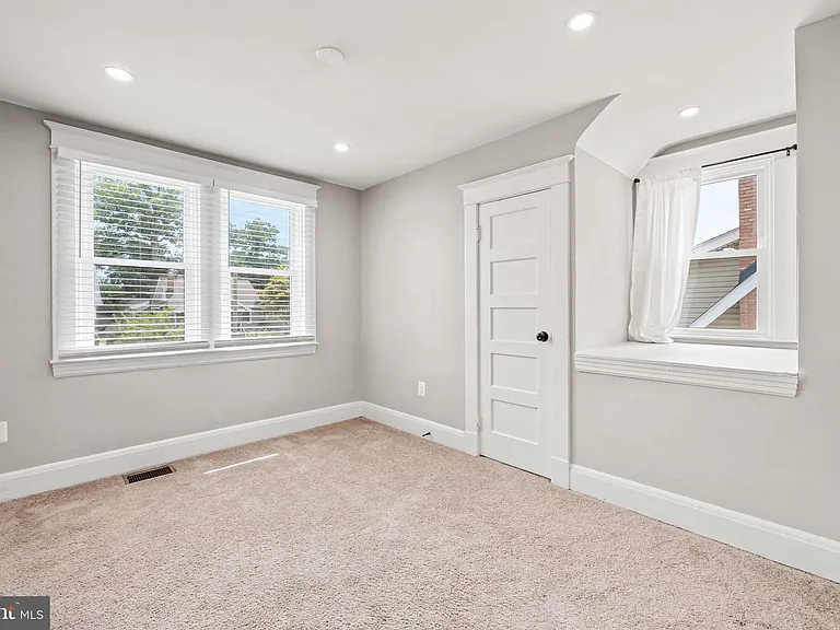 4118 Kathland Ave — Photo 30