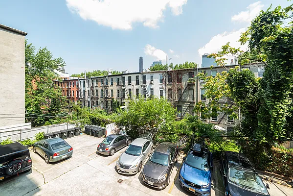 Rented by Key City Capital Inc | media 24