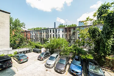 Rented by Key City Capital Inc