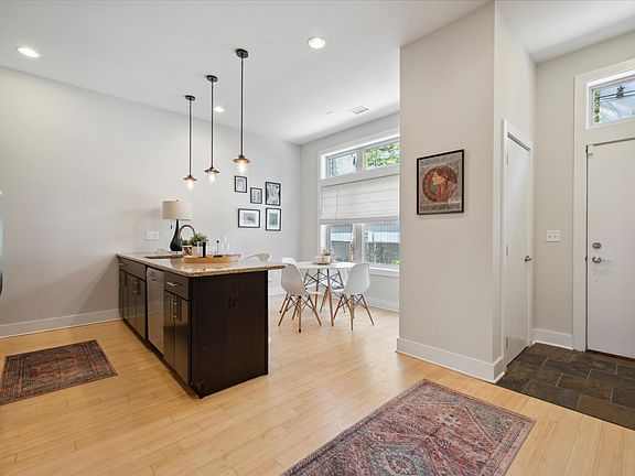 5th image of 507 Montrose St #1