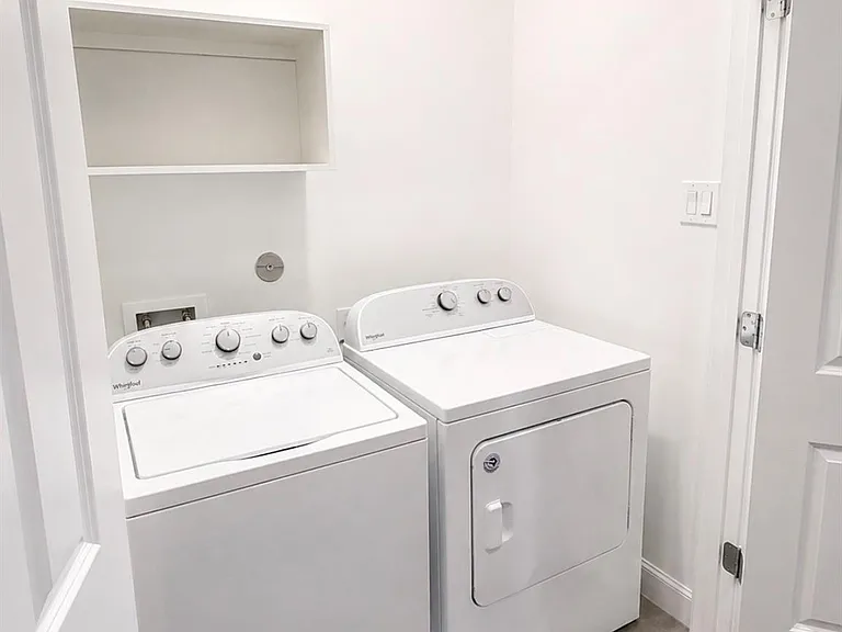2208 McGowen St — Photo 21